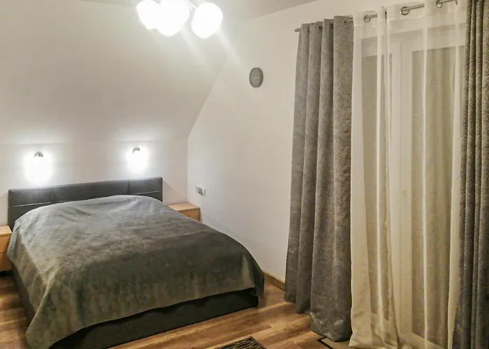 4 Bedroom Amazing In *